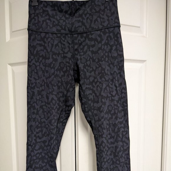 lululemon athletica Pants - Lululemon Wunder Under legging